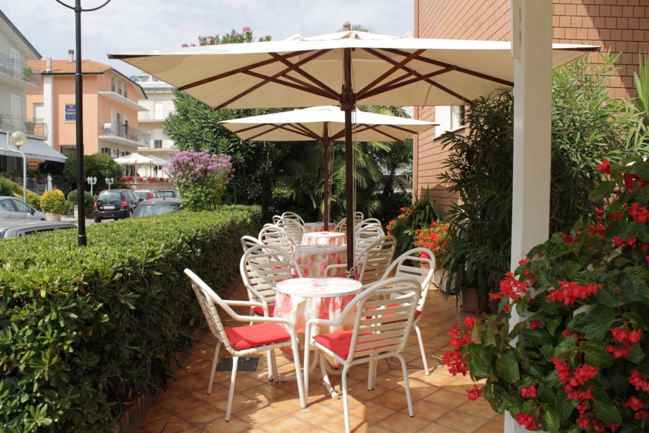 Hotel Driade Sul Mare Rimini Eksteriør bilde