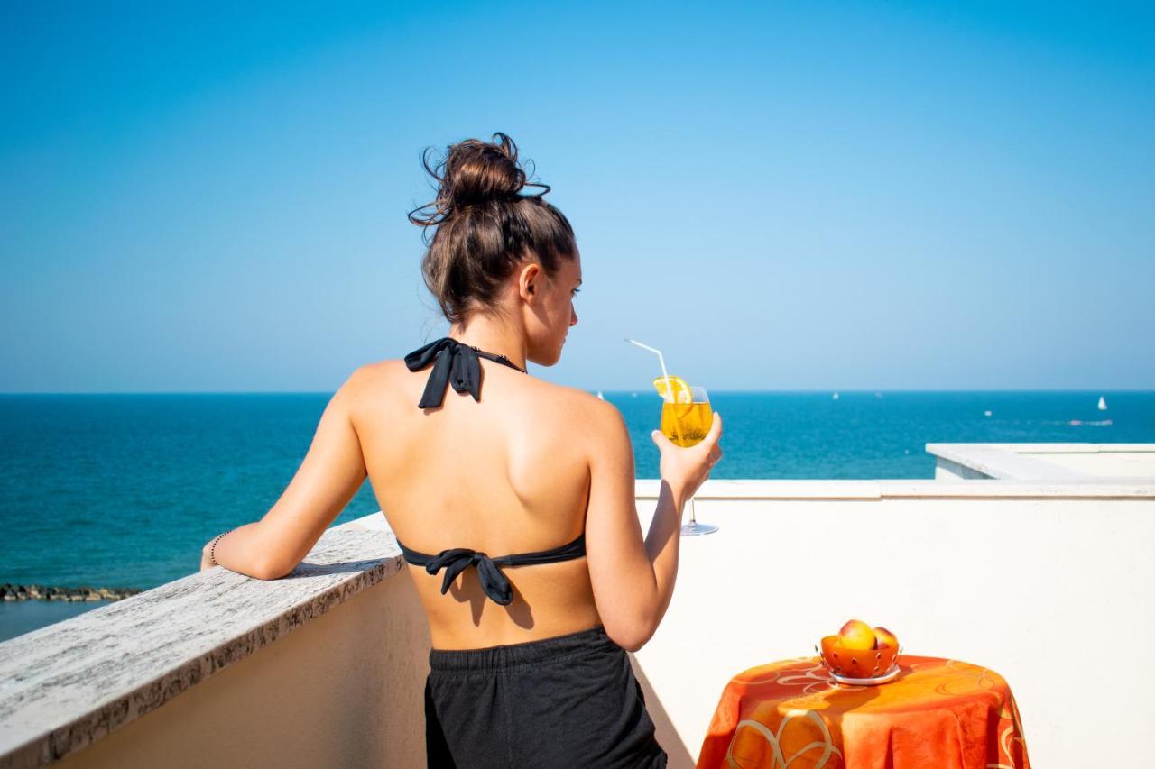 Hotel Driade Sul Mare Rimini Eksteriør bilde